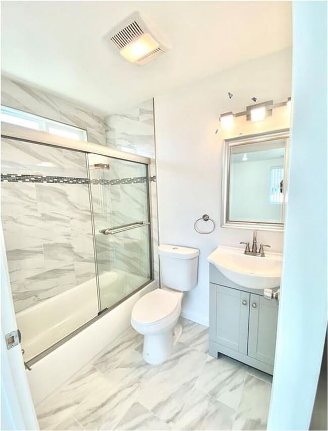 Building Photo - BROADWAY(10617)