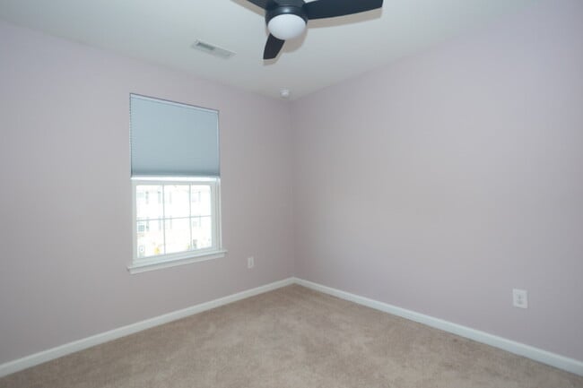 Building Photo - Exceptional 3-bedroom, 2.5-bathroom townhouse in the sought after community of The Villages at Cr...