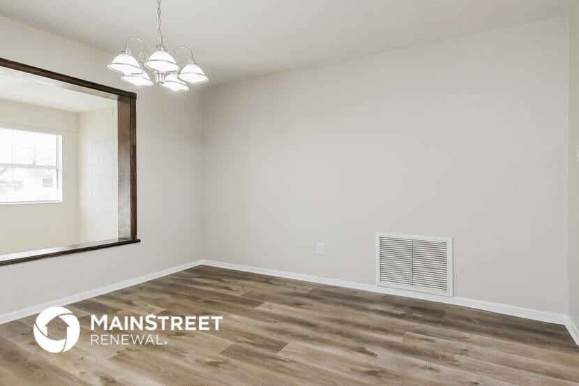 Building Photo - 1660 Thoreau St