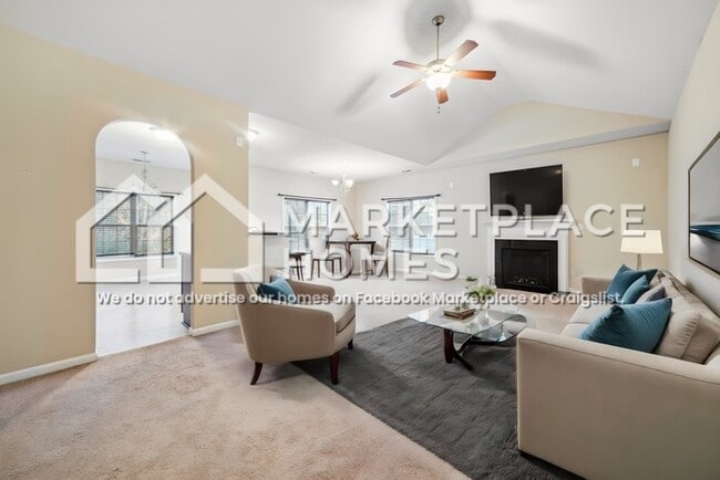 Building Photo - 405 Peppermint Dr