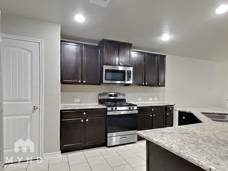 Building Photo - 15453 Bobwhite Quail
