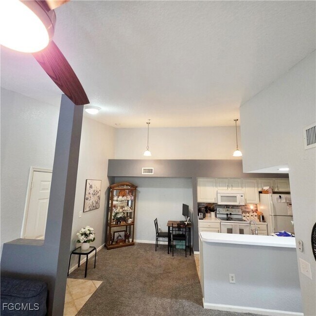 Building Photo - 4121 Residence Drive