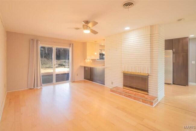 Building Photo - 507 Glenmeadow Dr