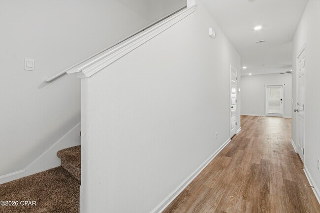 Building Photo - 1749 Jakes Dr