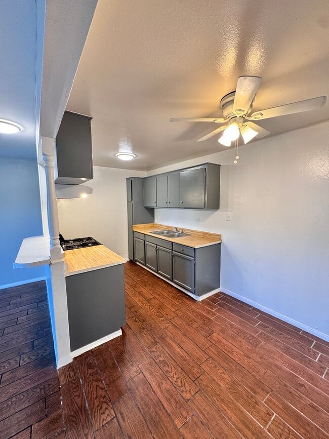 Building Photo - 17441 Jacquelyn Ln