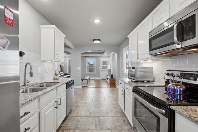Building Photo - 3807 S W Capstone Ave