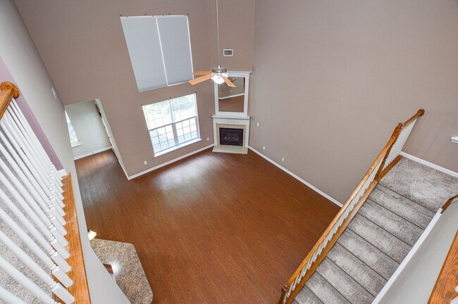 Building Photo - Elegant 4-bedroom Home in Desirable Callonwood Neighborhood in Matthews, NC