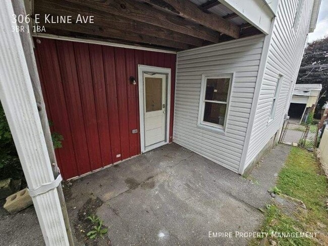 Building Photo - 306 E Kline Ave