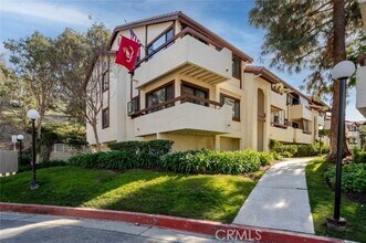 Building Photo - 18015 Sundowner Way