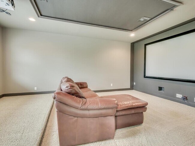 Building Photo - 12912 Schleicher Trail