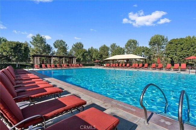 Building Photo - 70 Lupari