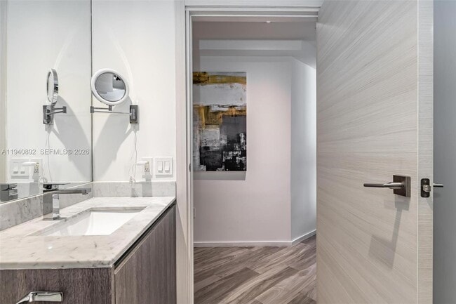 Building Photo - 801 S Miami Ave