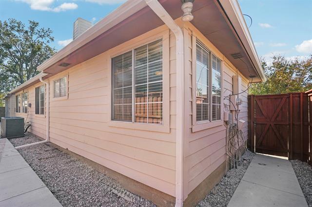 Building Photo - 401 Dakota Trail