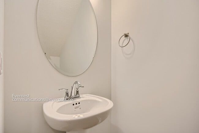 Building Photo - 351 Raines Ct