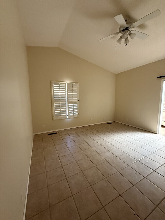 Building Photo - 6717 Tesuque Dr NW