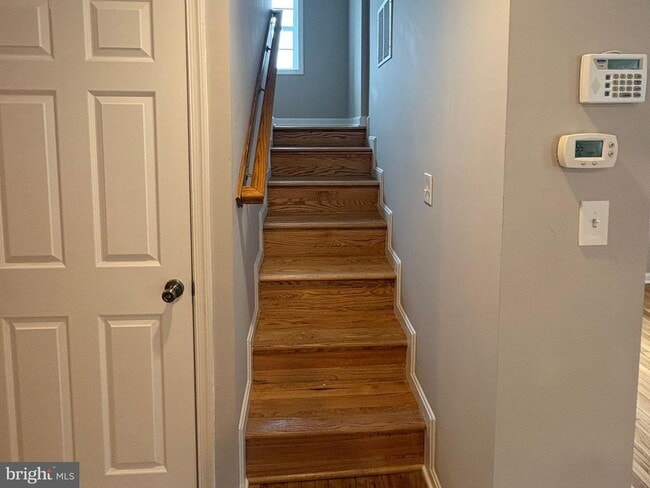 Building Photo - 5126 Call Pl SE