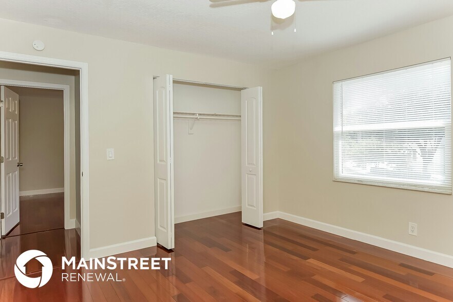 Building Photo - 38 Woodlake Dr