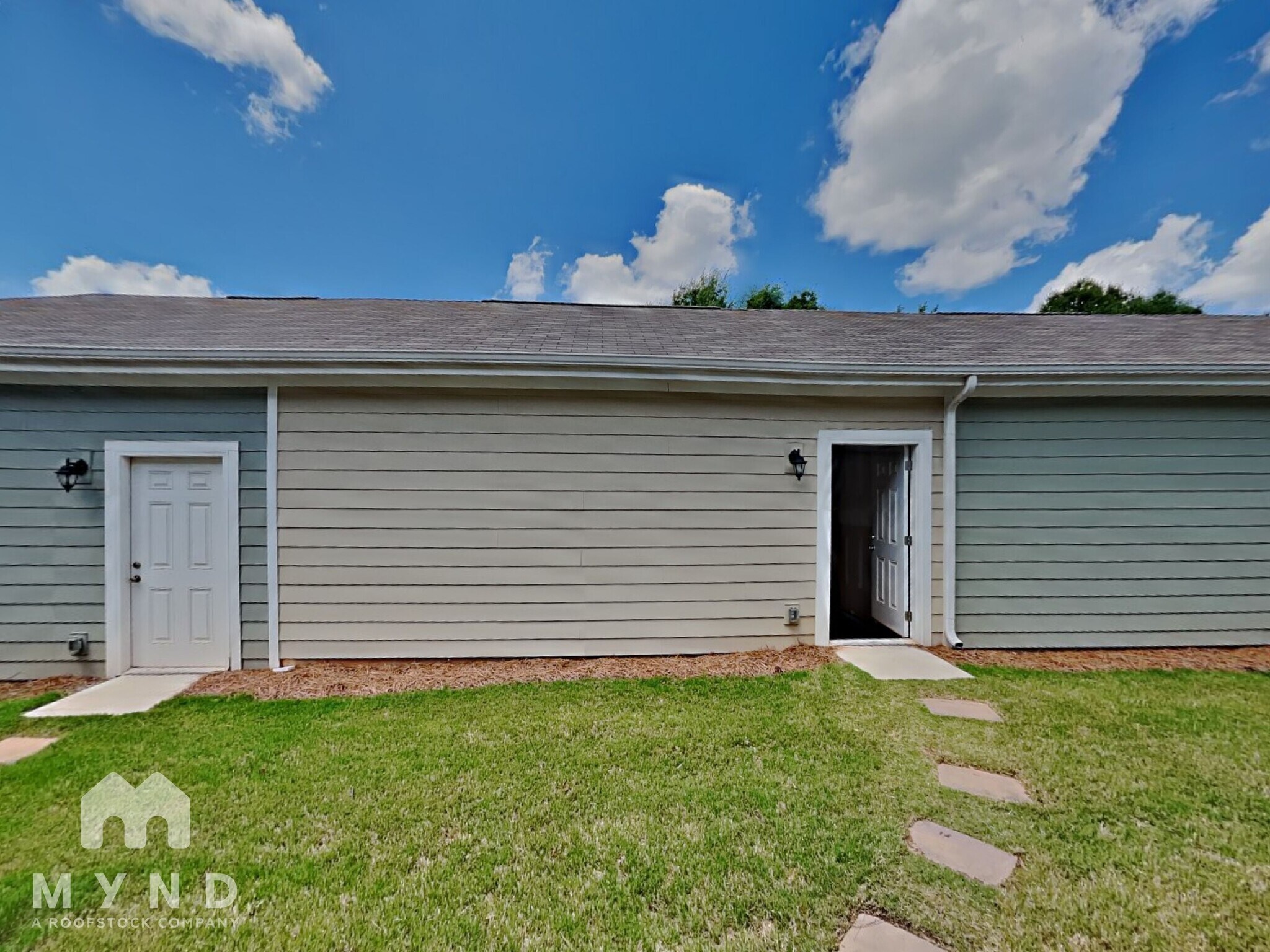 Building Photo - 430 Sagecroft Ln
