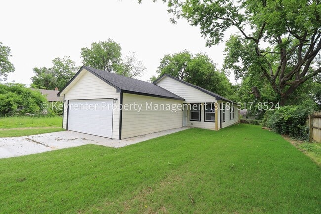 Building Photo - Beautiful Newly Built 3 Bedroom House! Available for Immediate Move in!