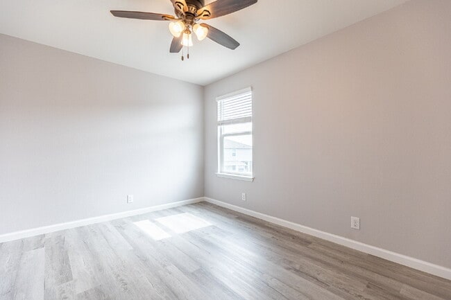 Building Photo - 6414 Dynamic Sound