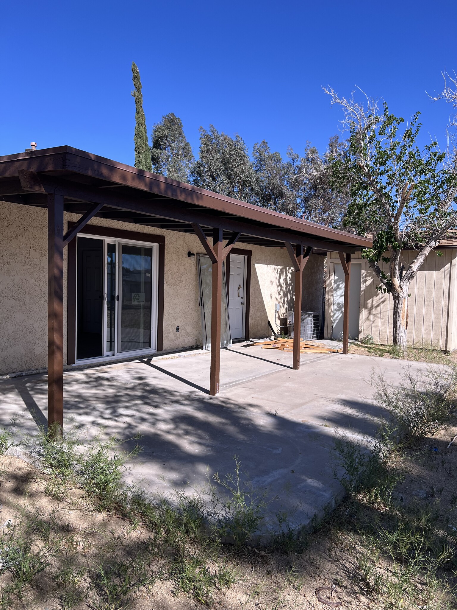 Backyard Porch - 6941 Hanford Ave