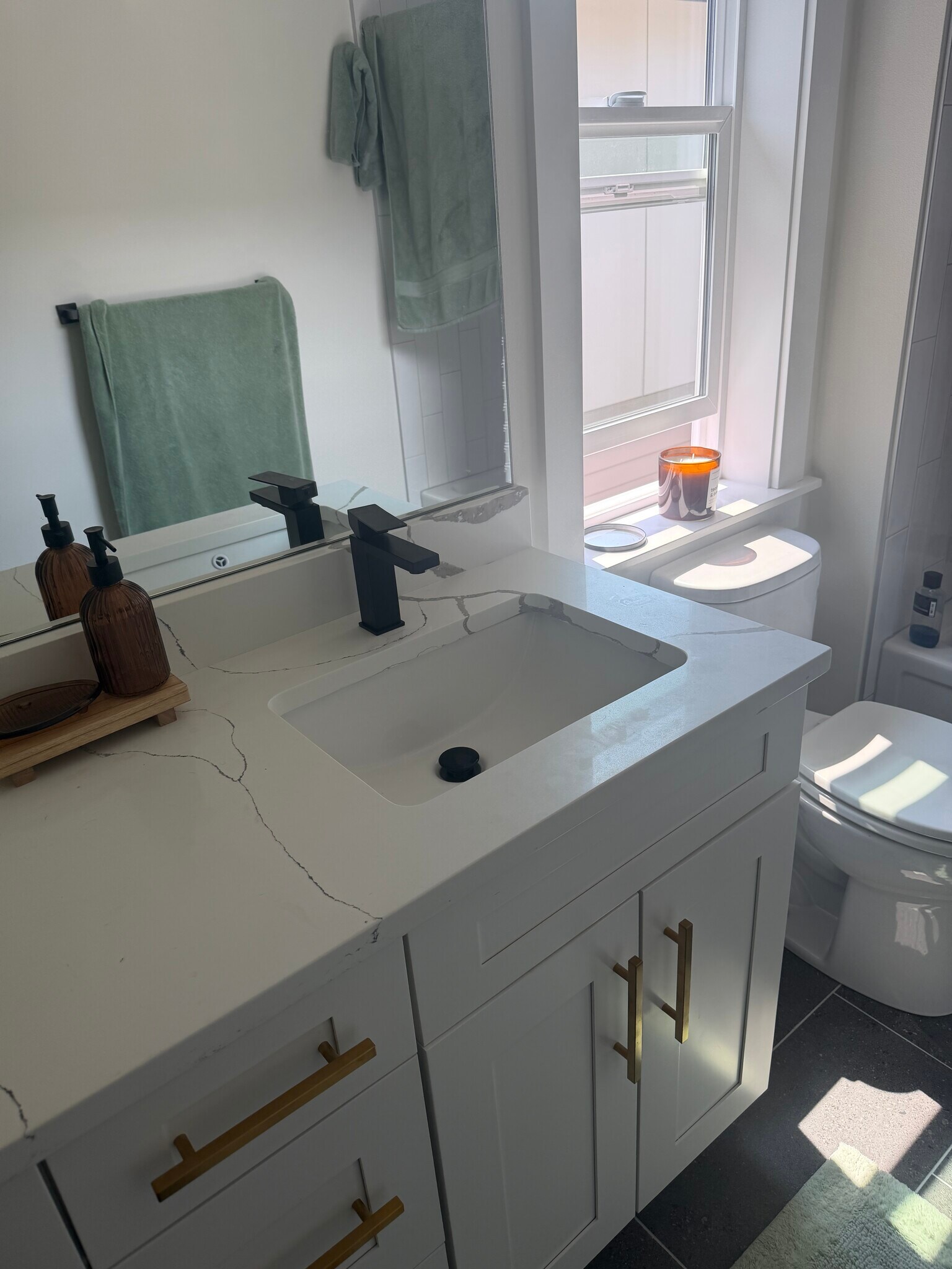 Master bathroom - 10448 3rd Ave SW