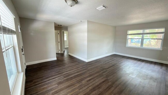 Building Photo - 4226 Kelly Miller Ct