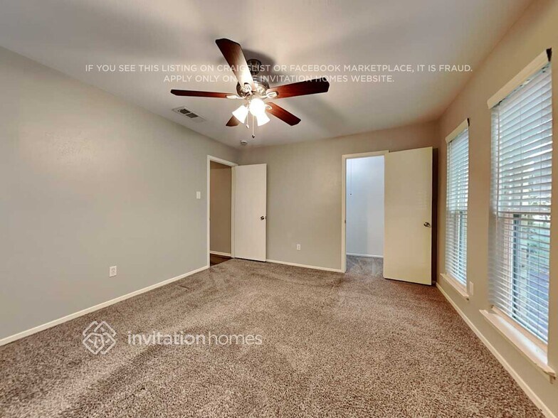 Building Photo - 5668 Jamaica Cir