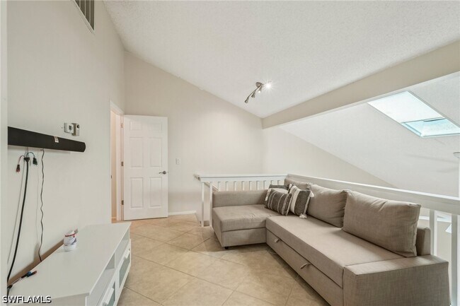 Building Photo - 13345 Broadhurst Loop