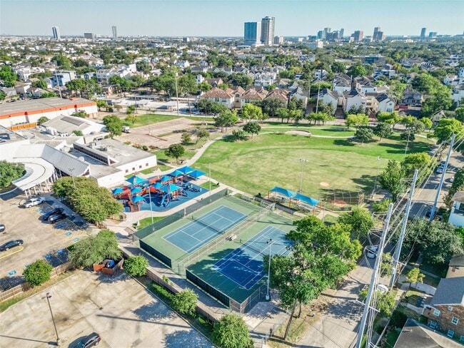 Building Photo - 1808 Ridgewood St