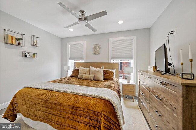 Building Photo - 1225 Tree St