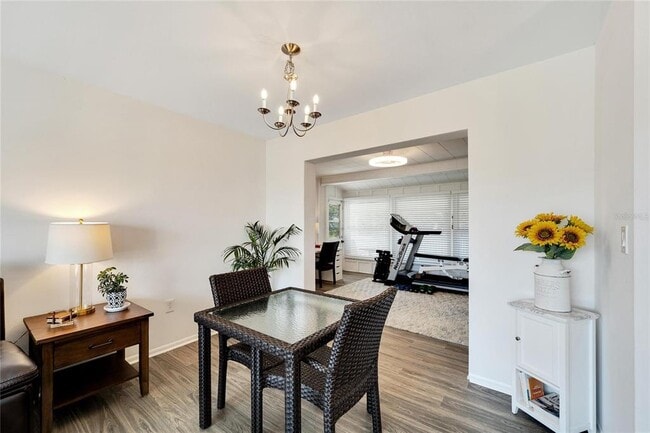 Building Photo - 1216 Hacienda Dr