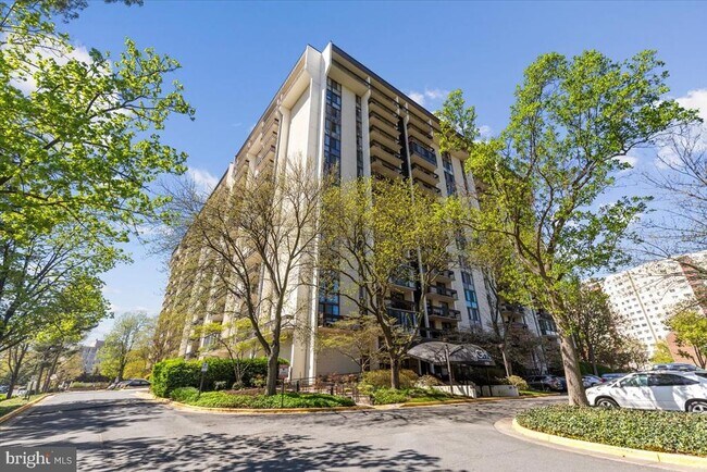 Building Photo - 5300 Holmes Run Pkwy