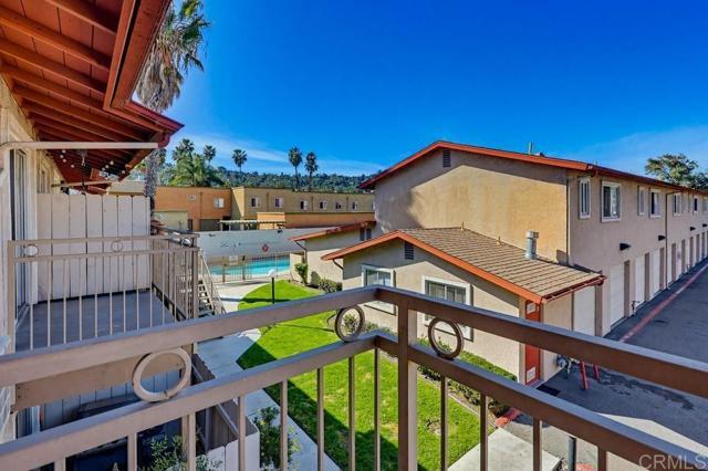 Building Photo - 1025 Estes St