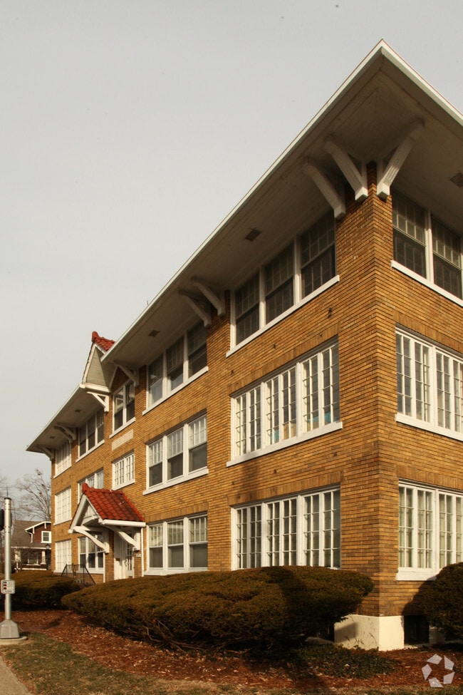 Building Photo - Ambleside Apartment
