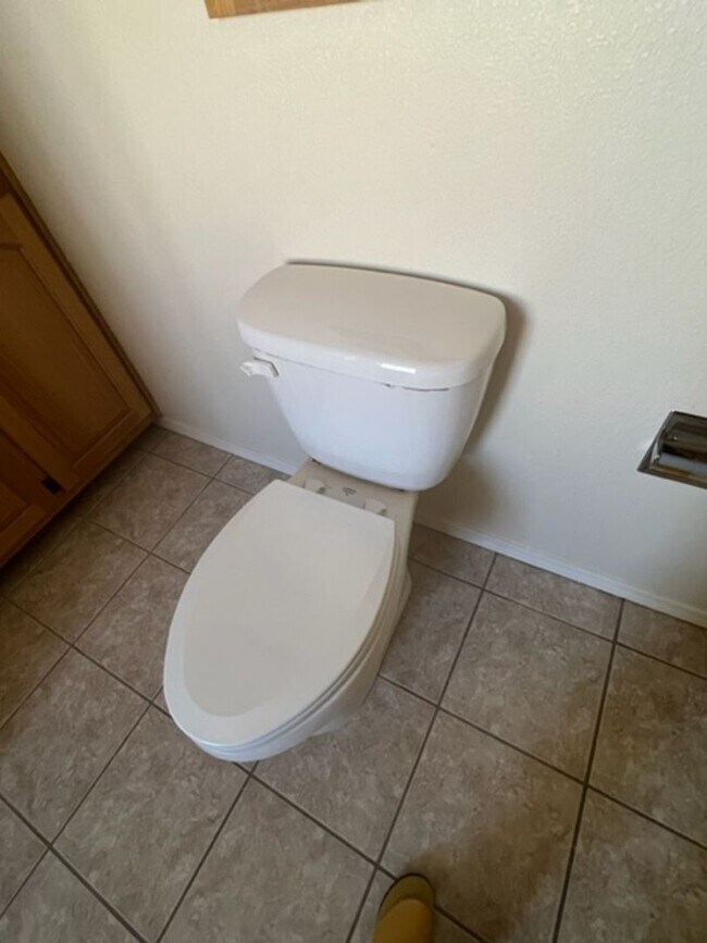 Building Photo - Beautiful home on a large corner lot with RV parking