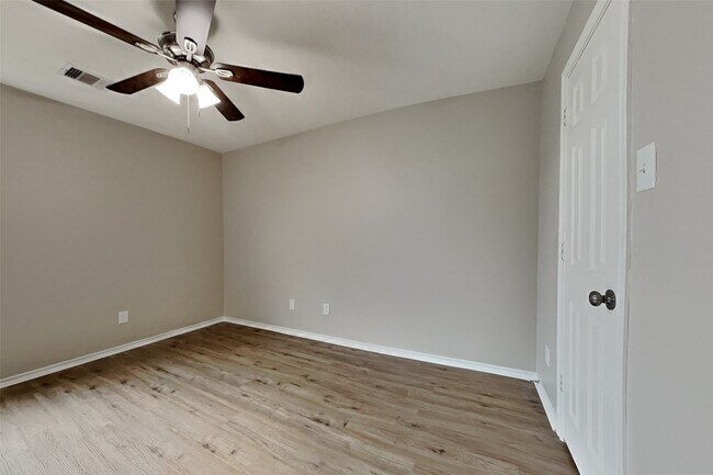 Building Photo - 3618 Avalon Spring Ln