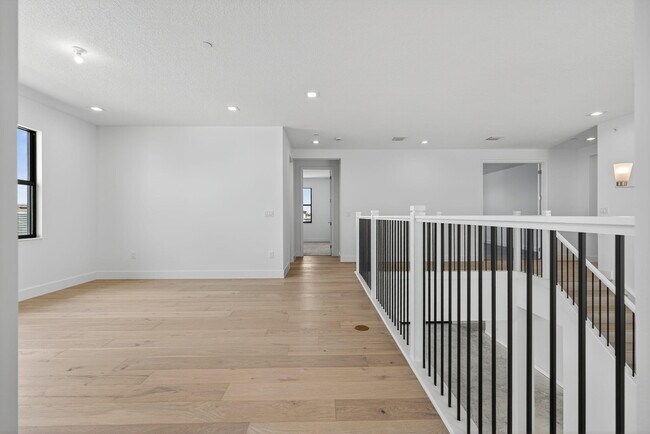 Building Photo - 10026 Skyloft St