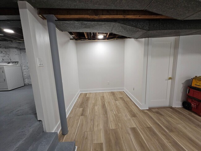 Building Photo - Amazing 3 bedroom 2.5 bath House for Rent ...