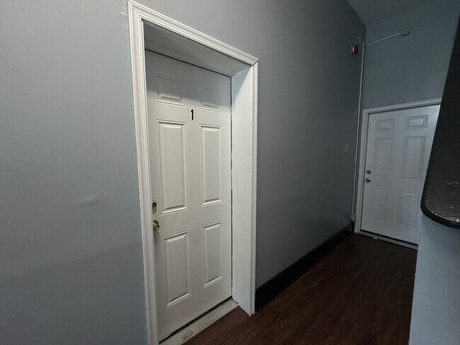 Building Photo - 1812 McCulloh St