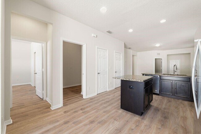 Building Photo - 9004 Mountain Magnolia Dr