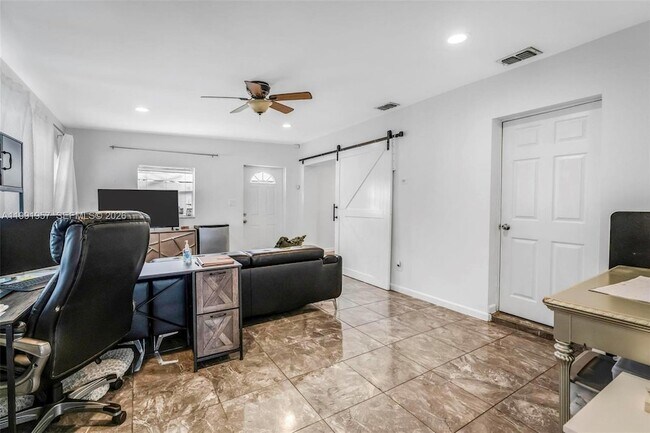 Building Photo - 7211 NW 76th St