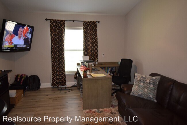 Building Photo - 4 br, 3 bath House - 32107 Spring Meadow Ct.