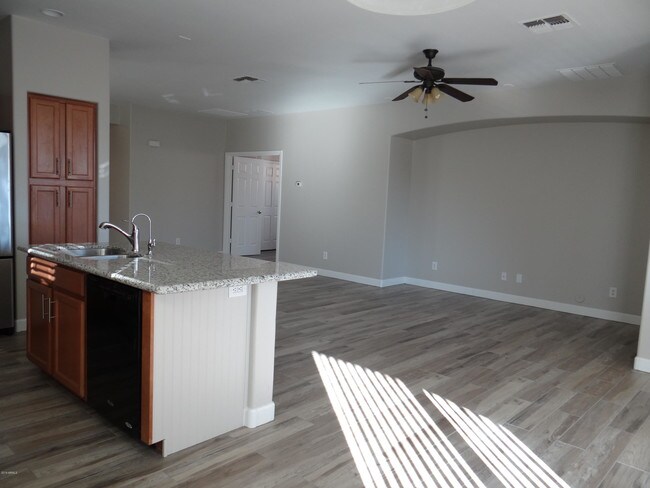 Building Photo - 10331 W Carlota Ln