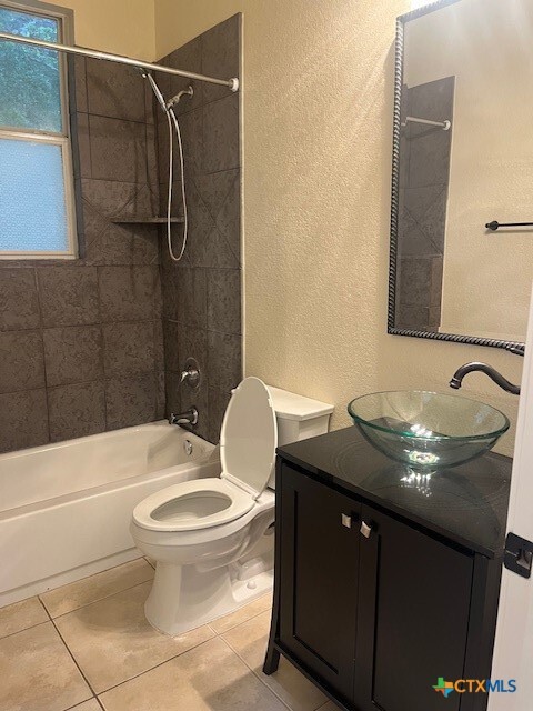 Building Photo - 101 Cielo Vista