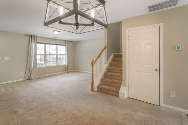 Building Photo - 1759 Hidden Creek Dr