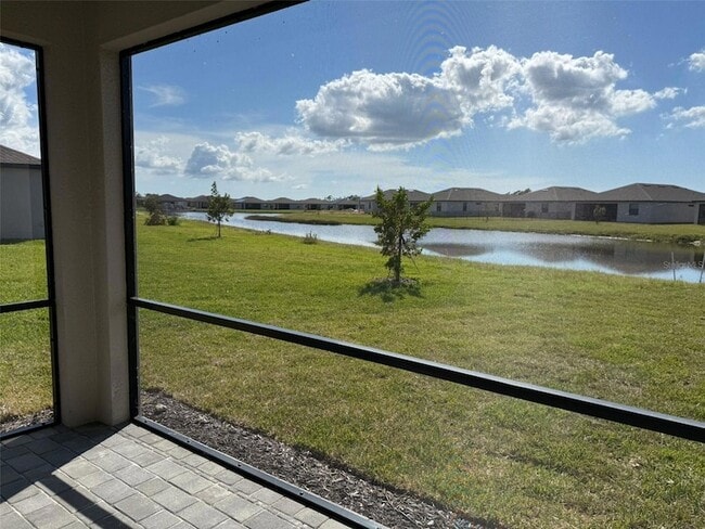 Building Photo - 1553 Saddlewood Cir