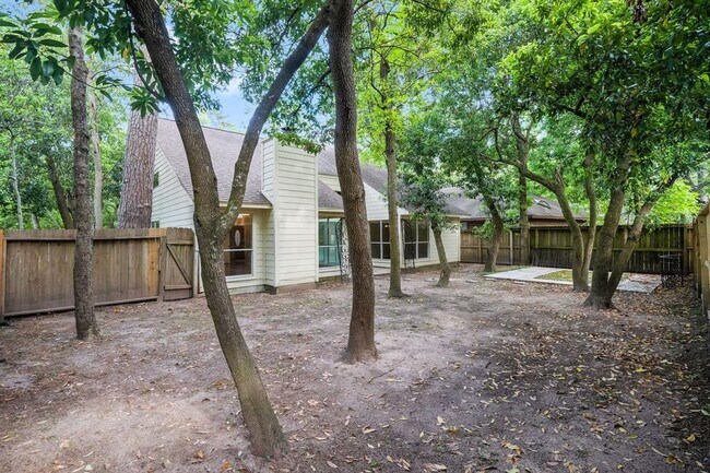 Building Photo - 22 S Rain Forest Ct