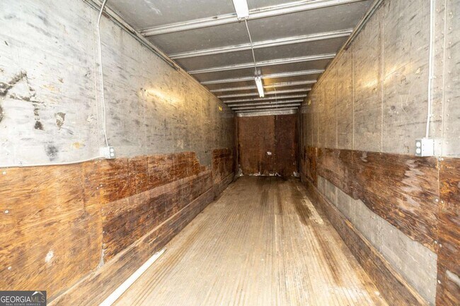 Building Photo - 641 Honey Creek Rd