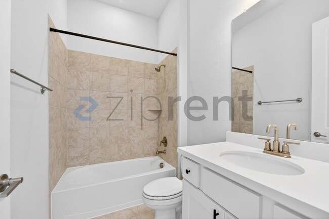 Building Photo - 4112 Dunlap Dr
